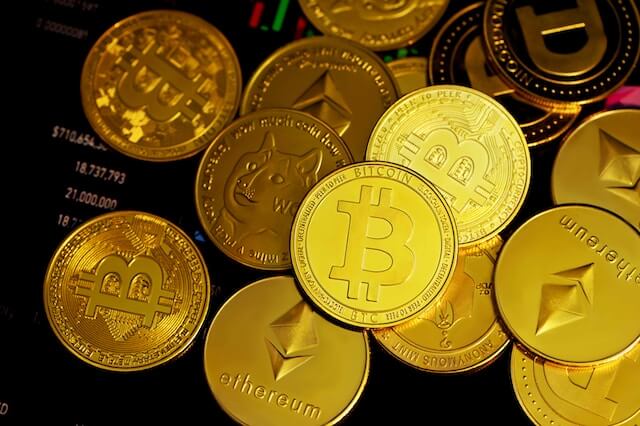 كيف تعمل العملات المشفرة أو الرقمية
