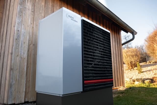 ما هو التبريد التبخيري (Evaporative Cooling)؟